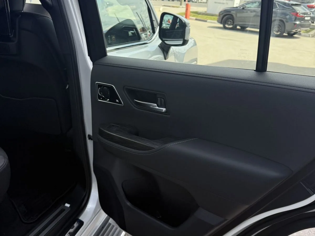 Toyota Land Cruiser - фото 13
