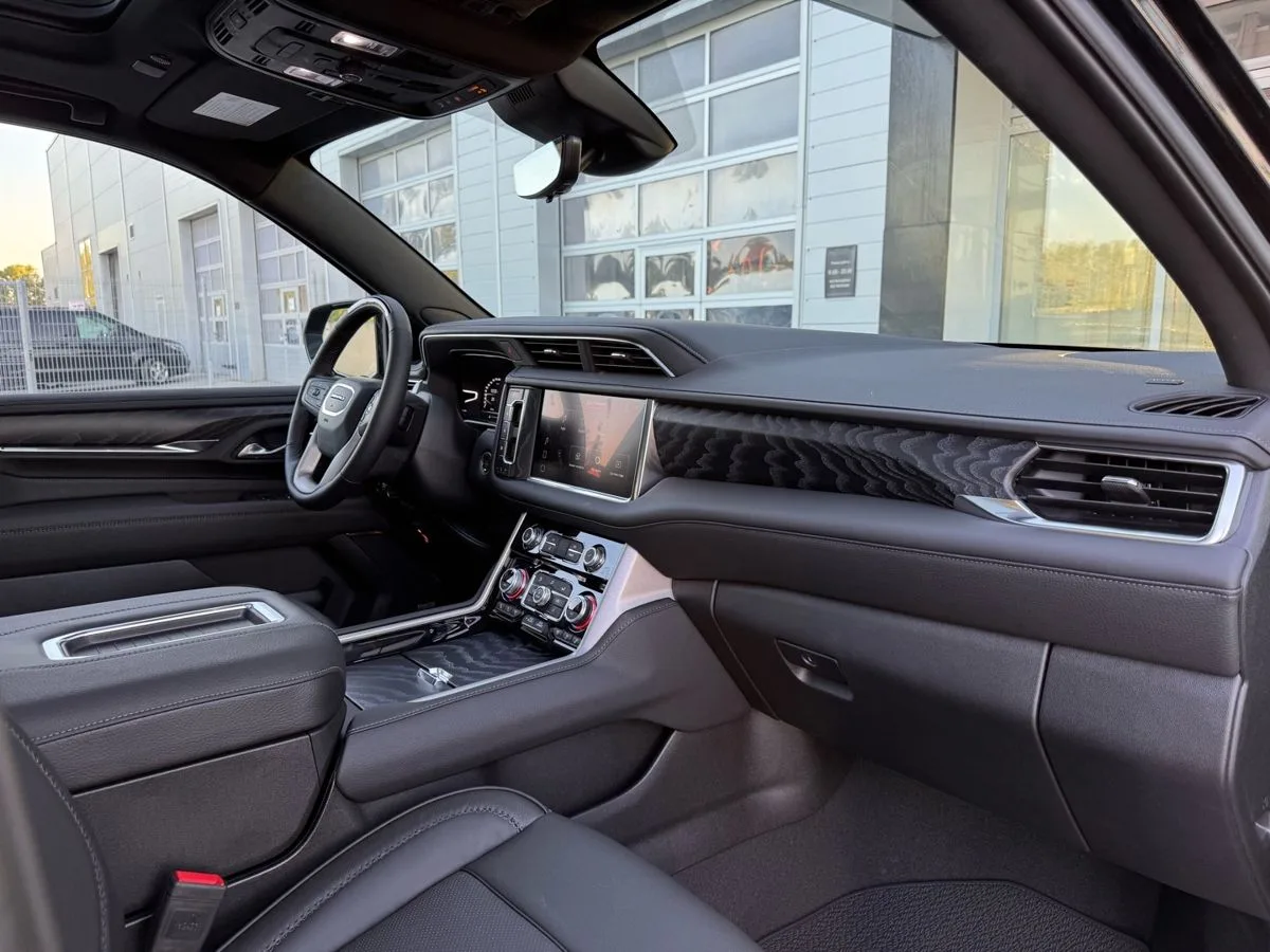GMC Yukon - фото 36