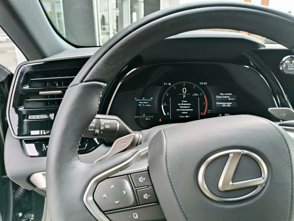 Lexus RX - фото 23
