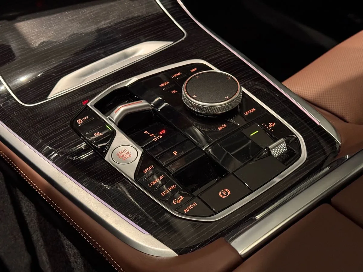 BMW X7 - фото 21