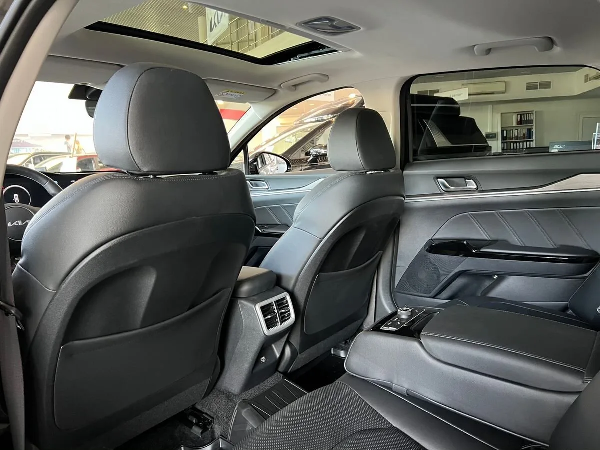 Kia K5 - фото 10