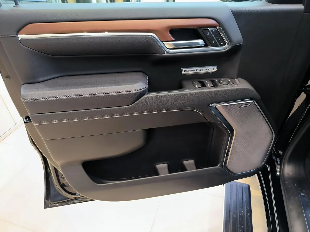 GMC Sierra - фото 19