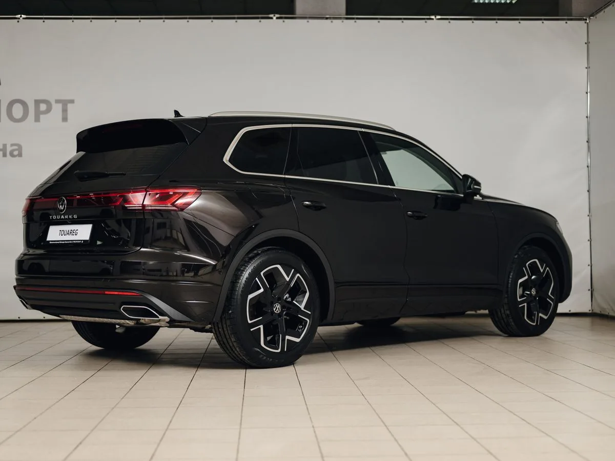 Volkswagen Touareg - фото 9