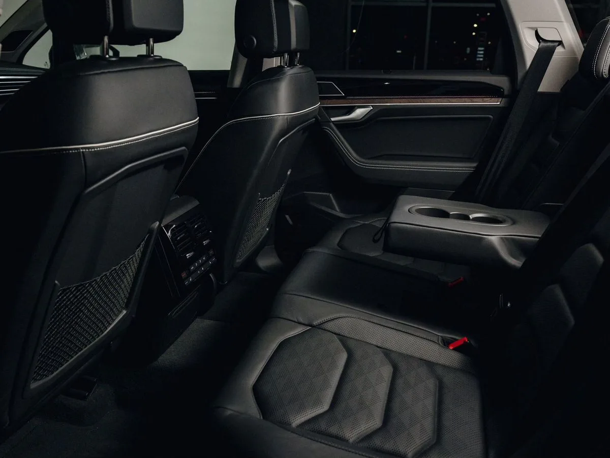 Volkswagen Touareg - фото 28