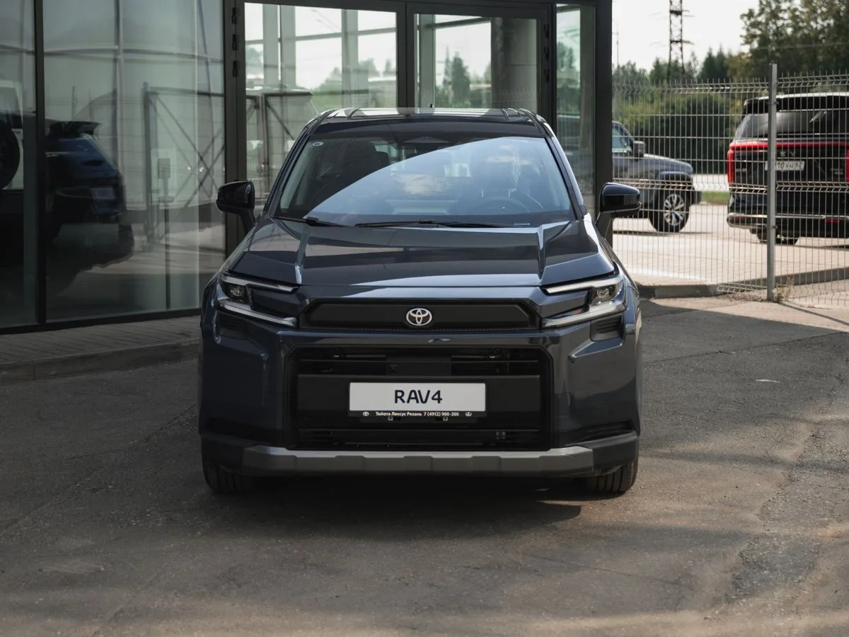 Toyota RAV4 - фото 3