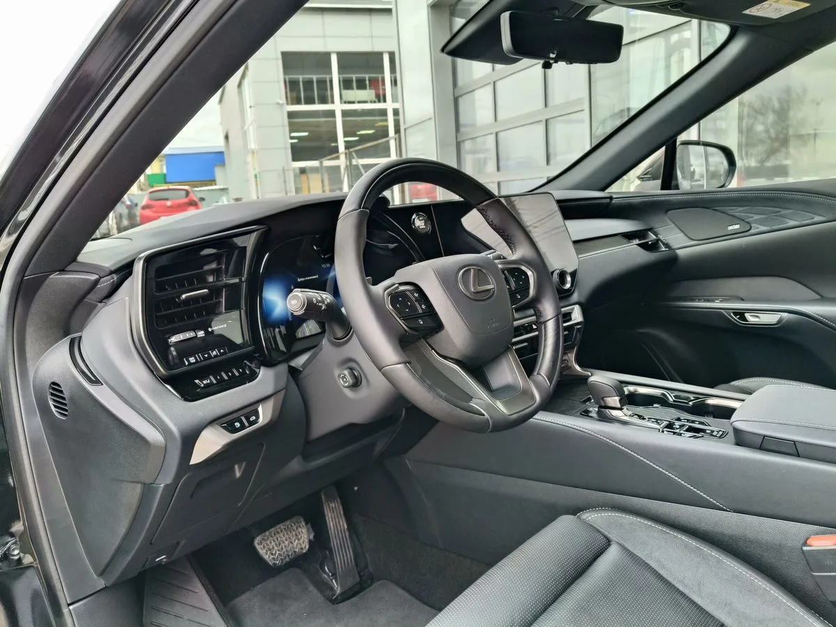 Lexus RX - фото 3