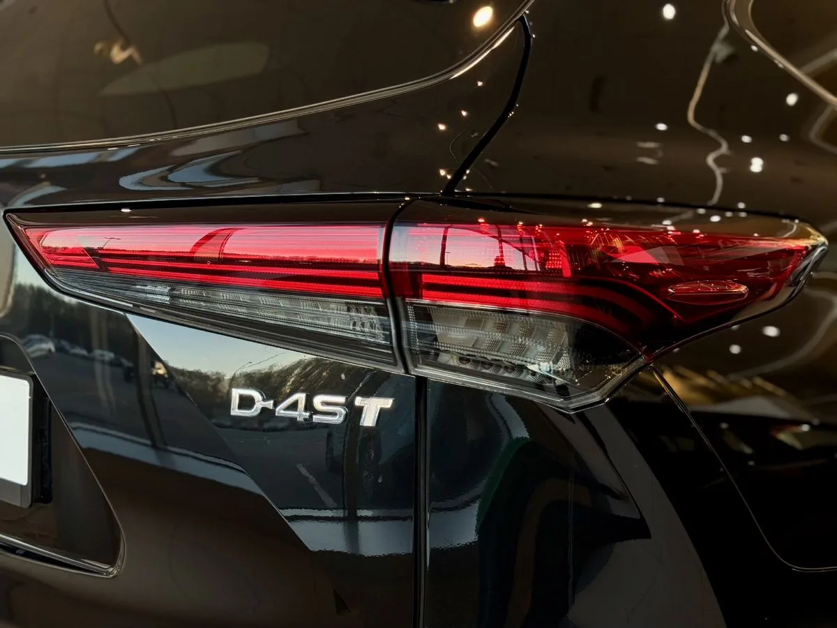 Toyota Highlander - фото 3