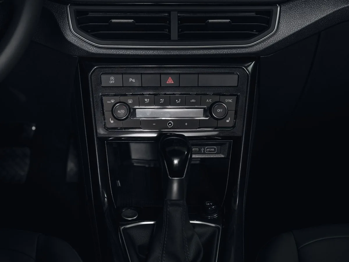 Volkswagen Tharu XR - фото 27
