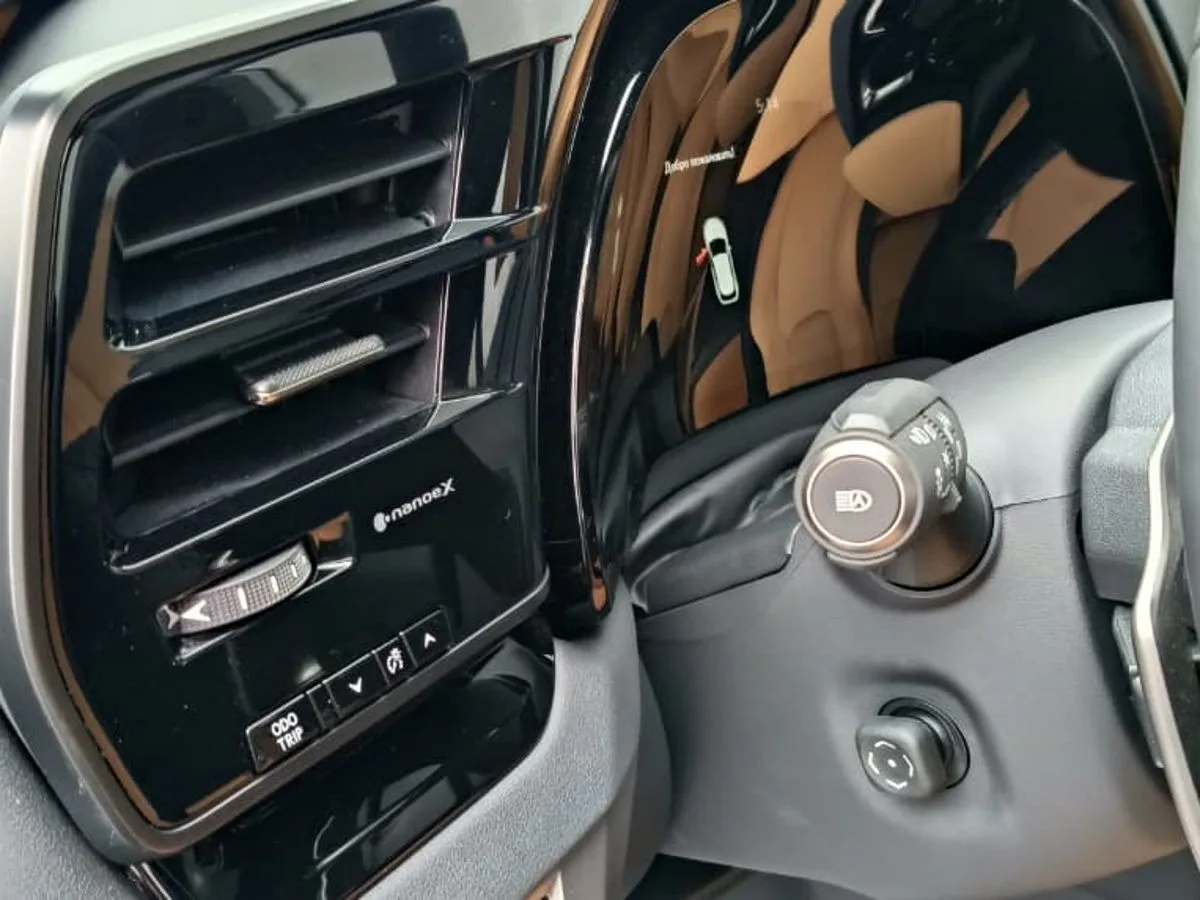 Lexus RX - фото 8