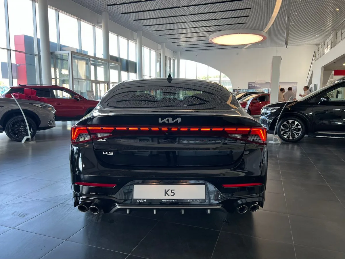 Kia K5 - фото 6