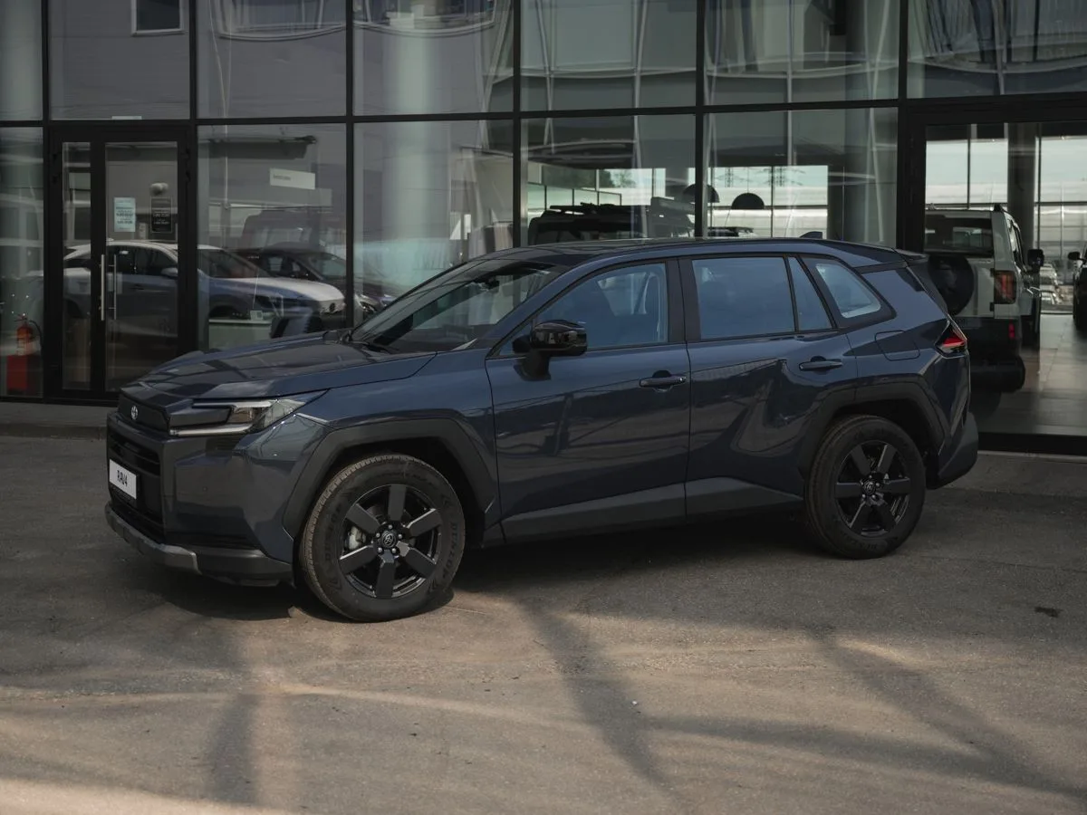 Toyota RAV4 - фото 2