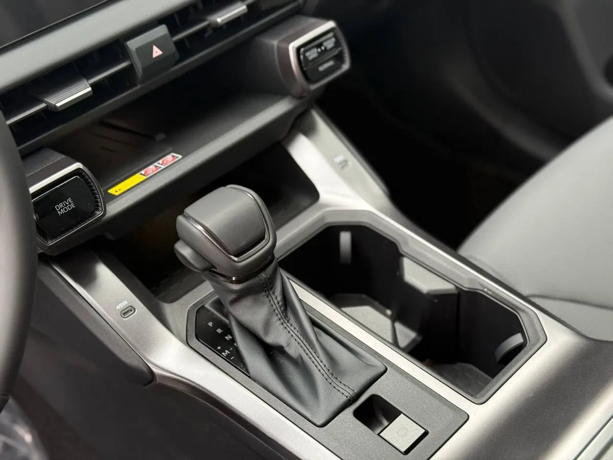 Toyota RAV4 - фото 18