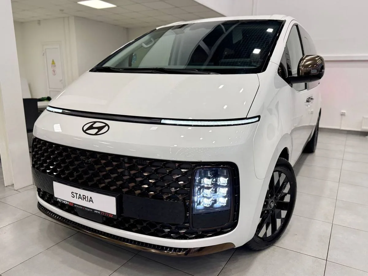 Hyundai Staria