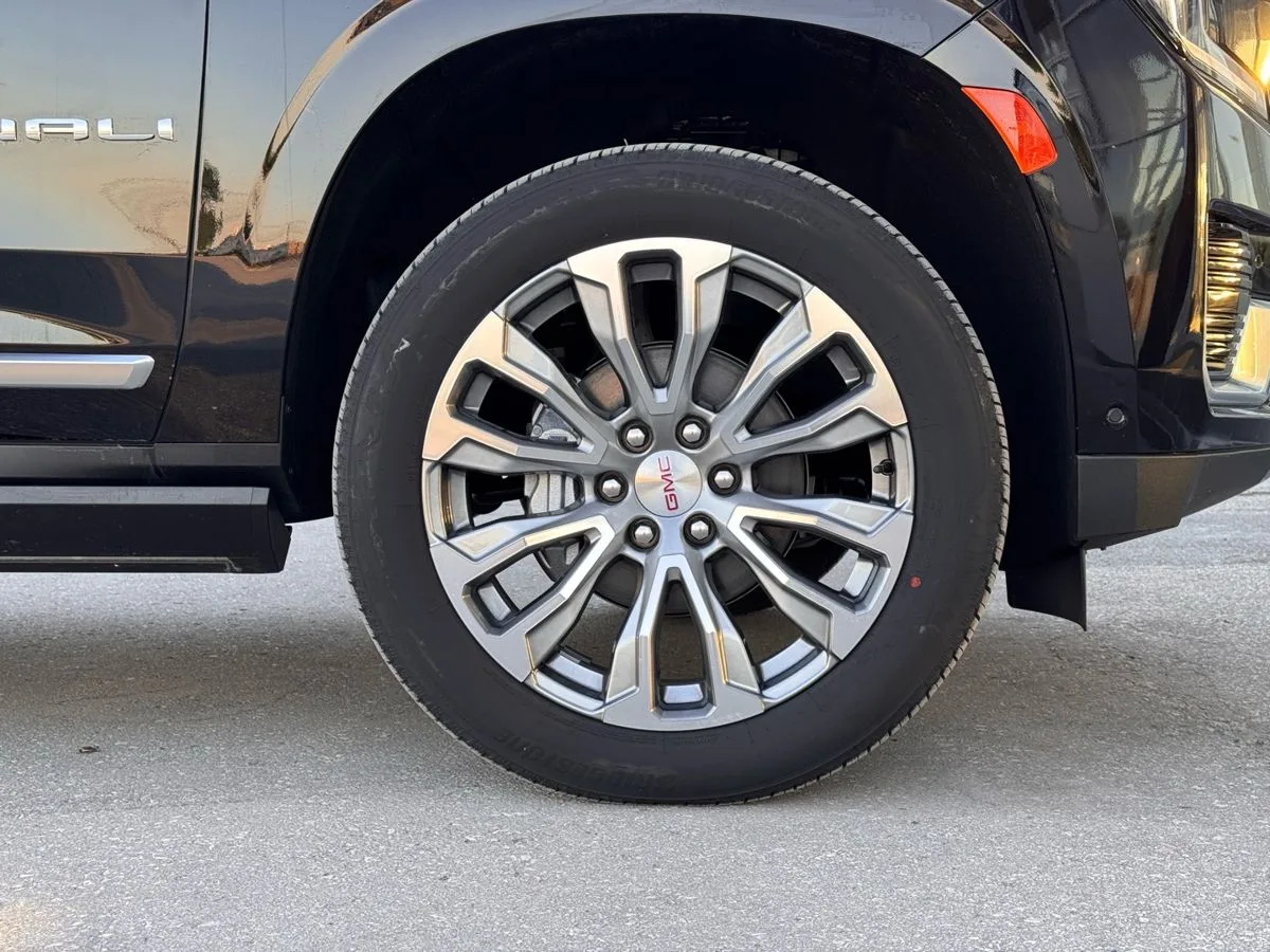 GMC Yukon - фото 38