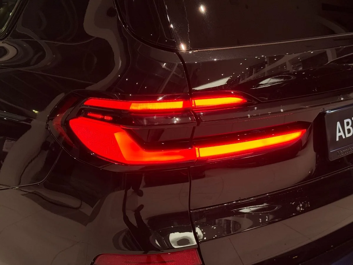 BMW X7 - фото 27