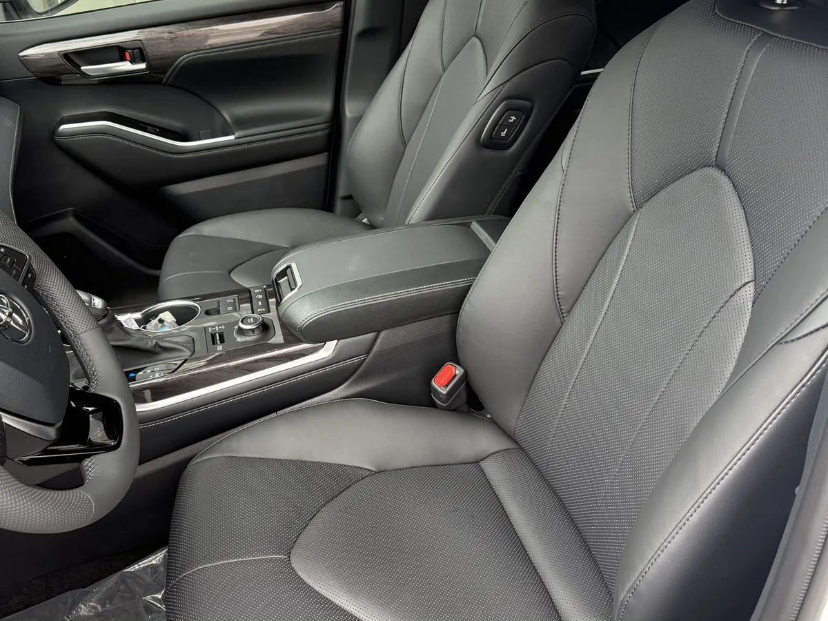 Toyota Highlander - фото 8