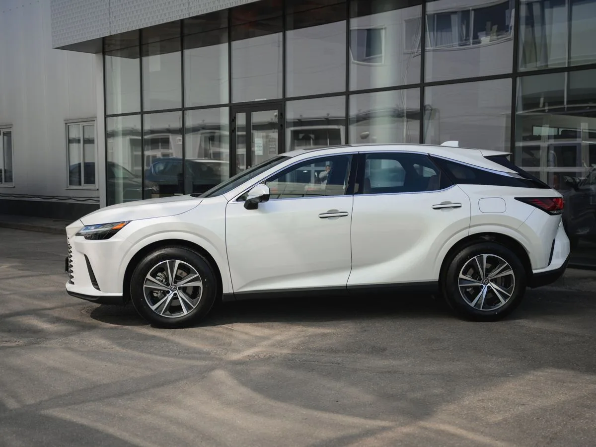 Lexus RX - фото 4