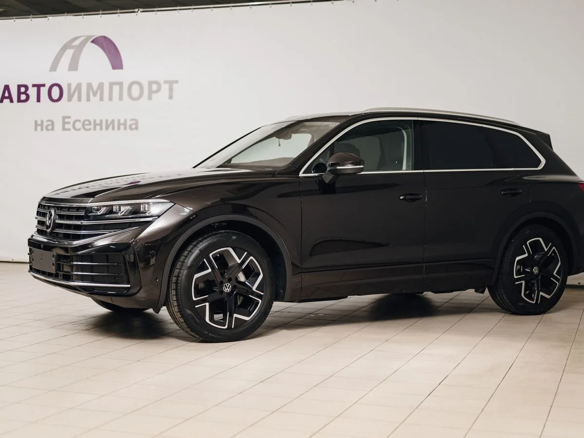 Volkswagen Touareg - фото 1
