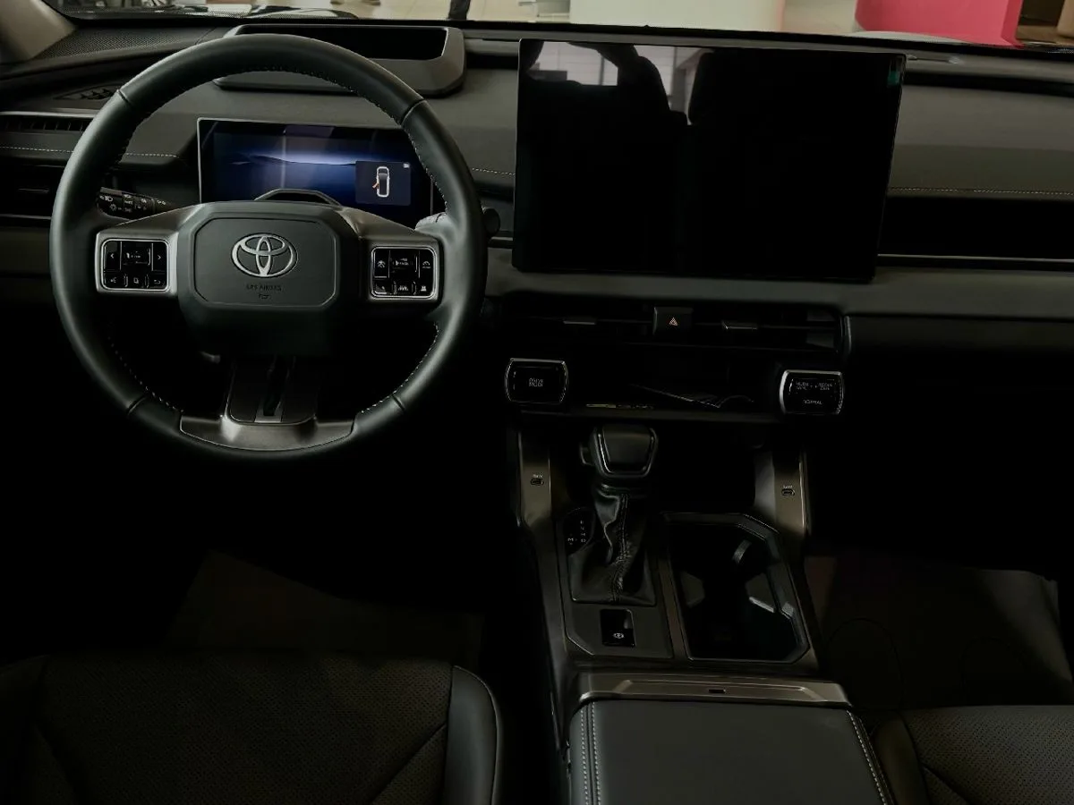 Toyota Wildlander - фото 10