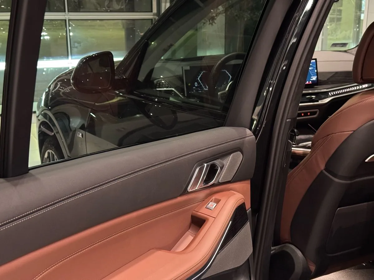 BMW X7 - фото 22