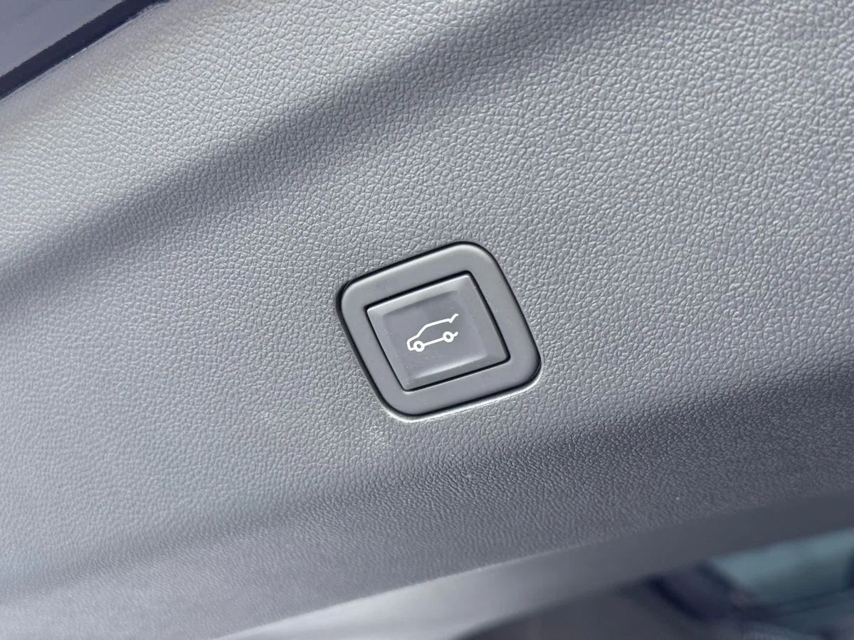 GMC Yukon - фото 32