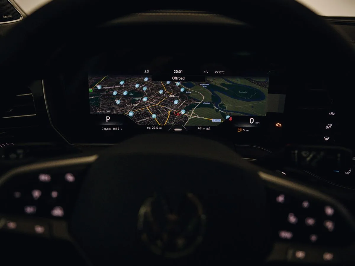 Volkswagen Touareg - фото 25