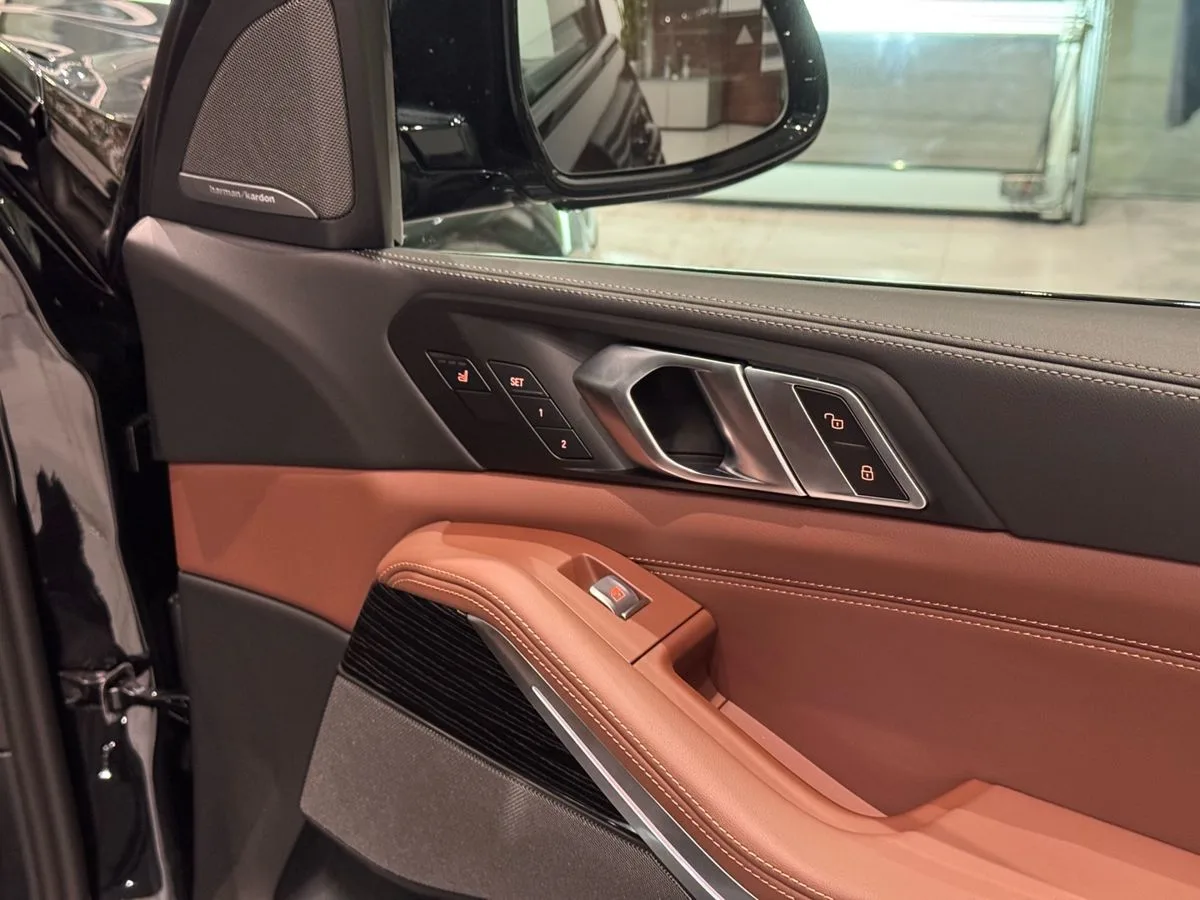 BMW X7 - фото 33
