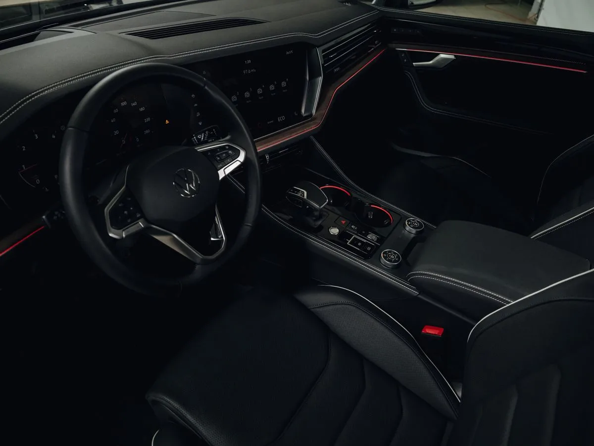 Volkswagen Touareg - фото 21