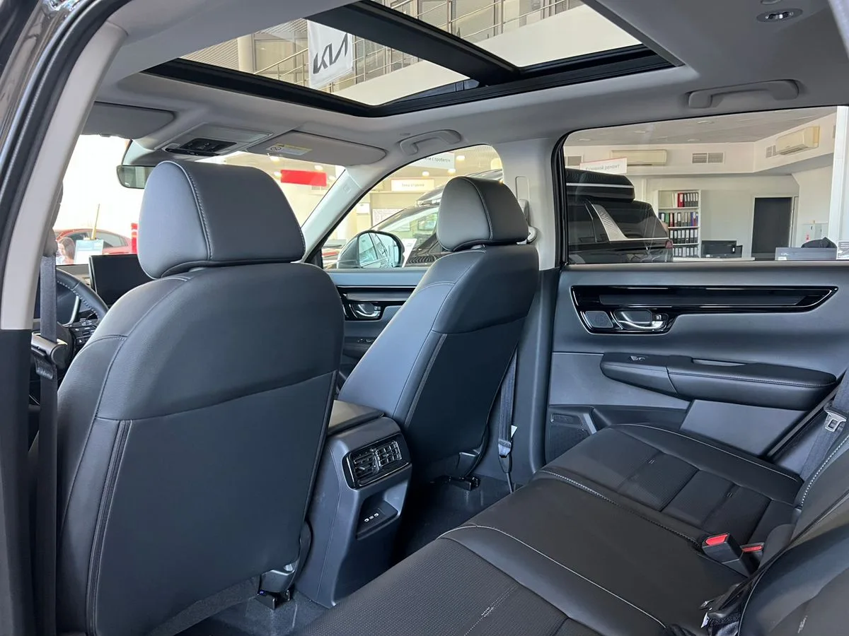 Honda CR-V - фото 12