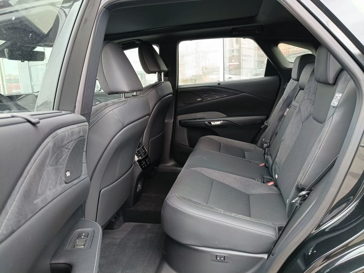 Lexus RX - фото 9