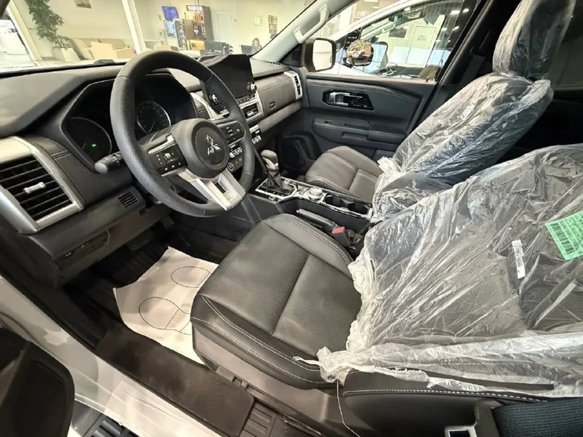Mitsubishi L200 - фото 14