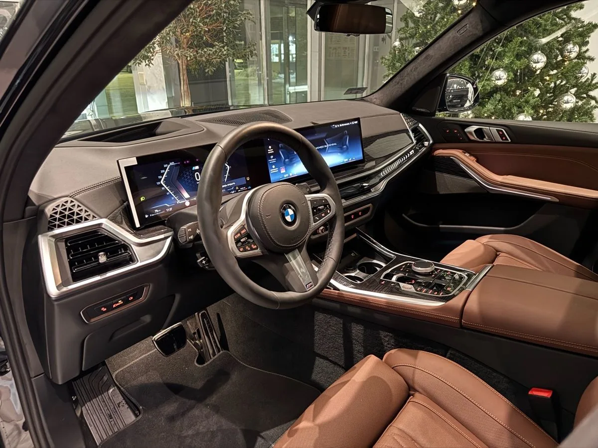 BMW X7 - фото 8