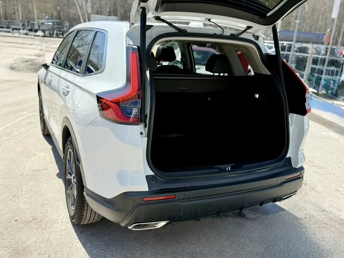 Honda CR-V - фото 8