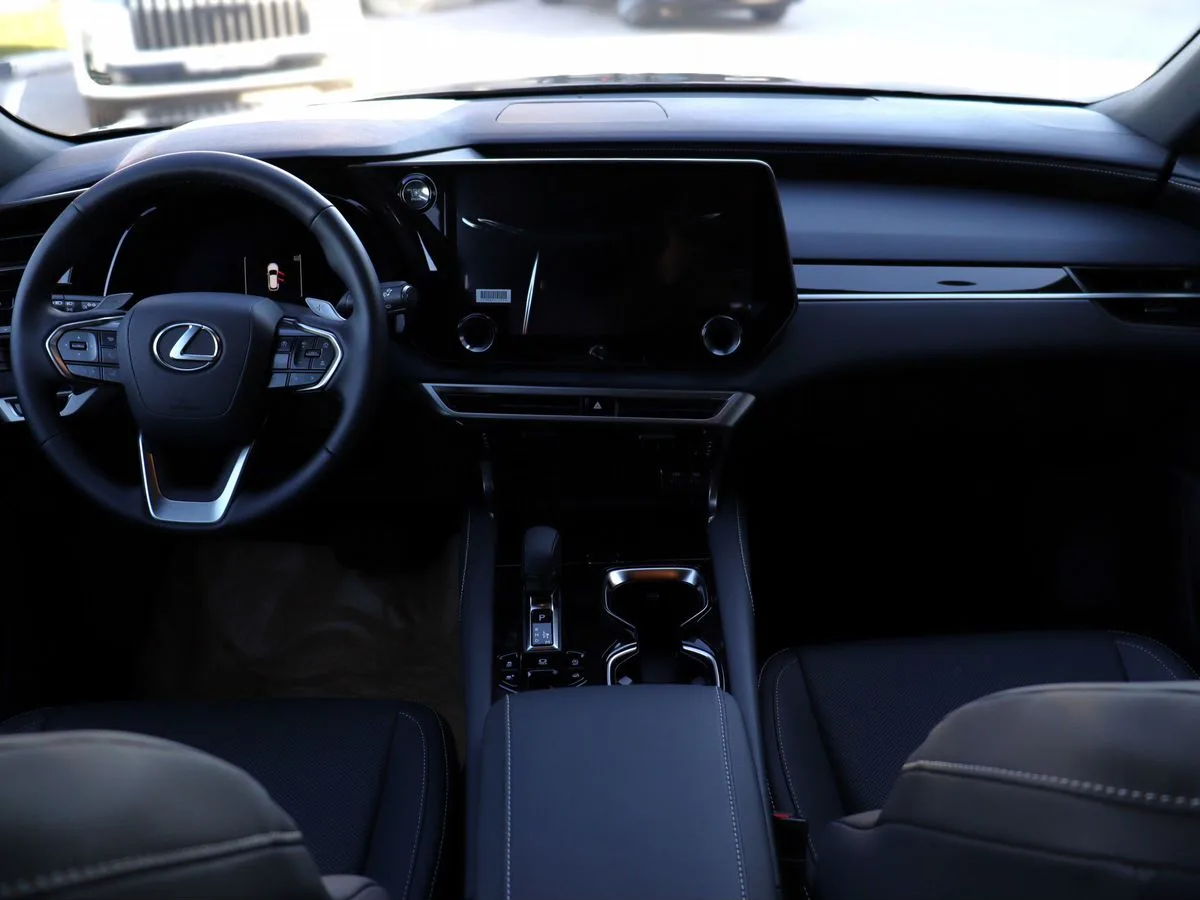 Lexus RX - фото 8