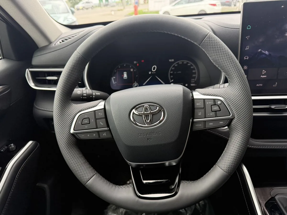 Toyota Highlander - фото 13