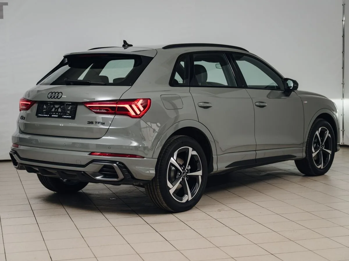 Audi Q3 - фото 9