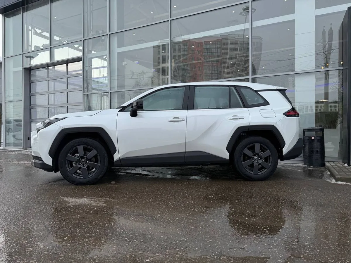 Toyota RAV4 - фото 3