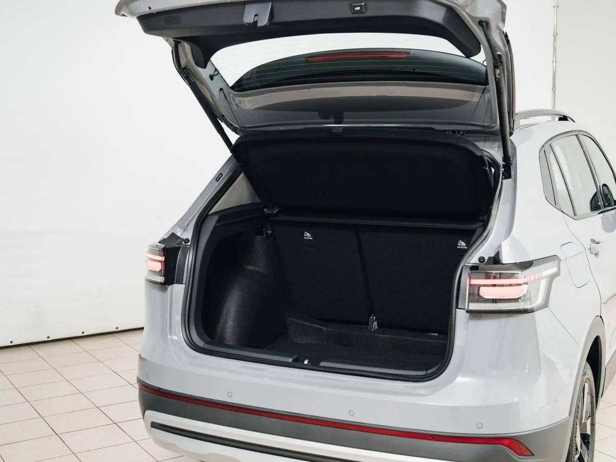 Volkswagen Tharu XR - фото 10