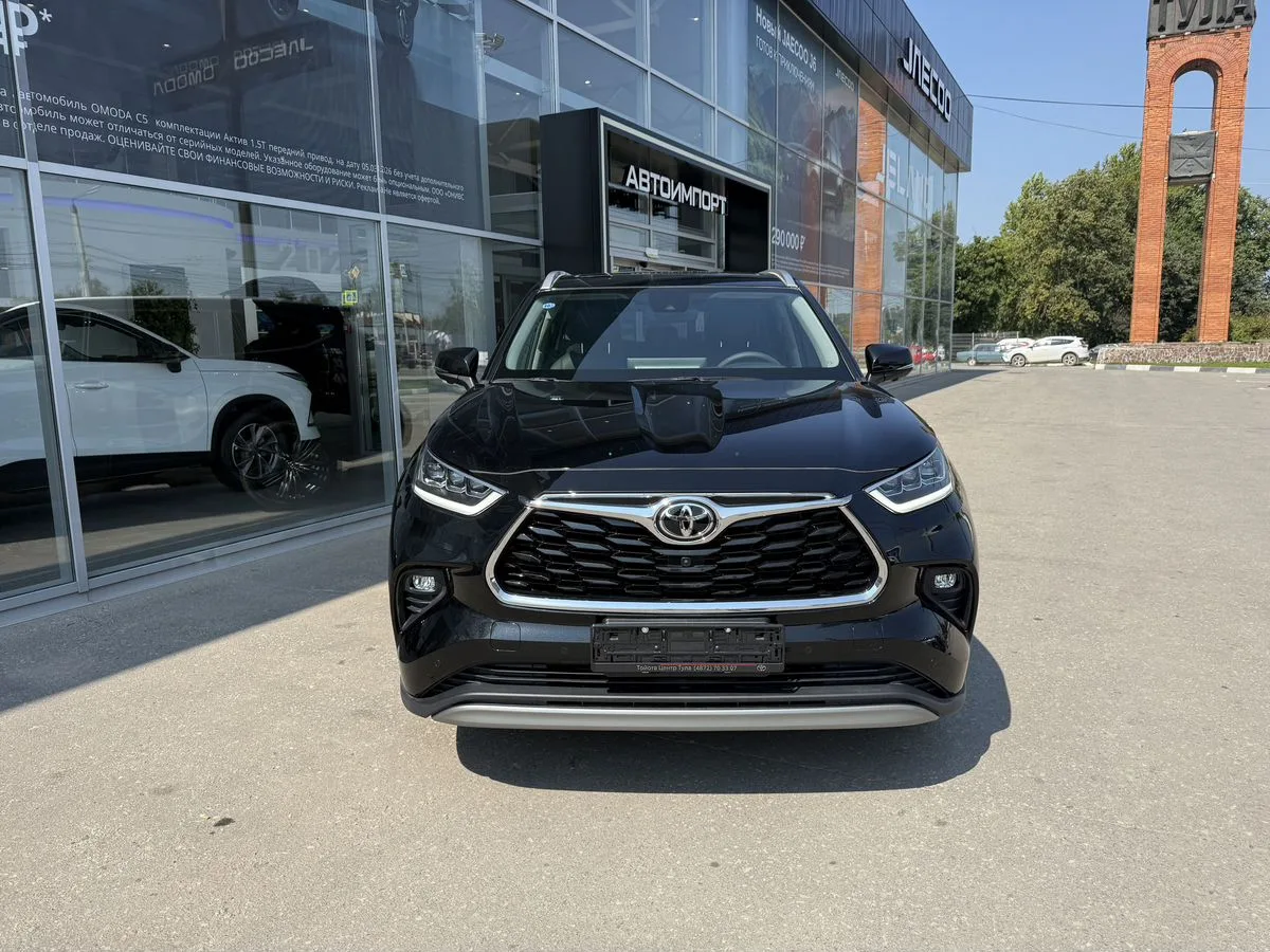 Toyota Highlander - фото 2