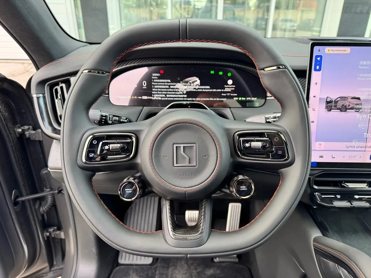 Zeekr 8X - фото 10