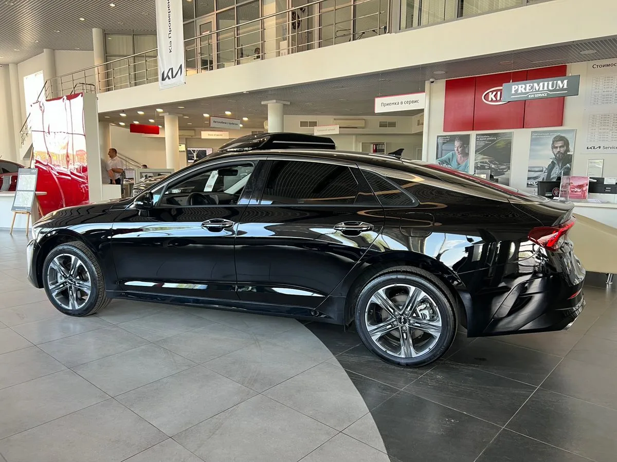 Kia K5 - фото 4